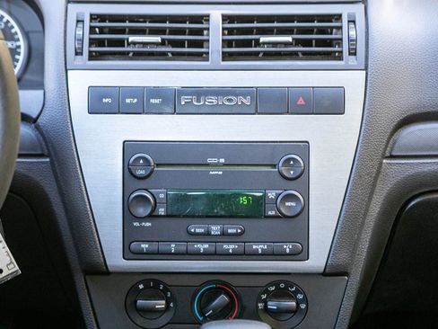 Used 2007 Ford Fusion SE FWD image 24