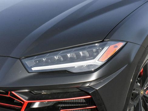 Used 2020 Lamborghini Urus image 49