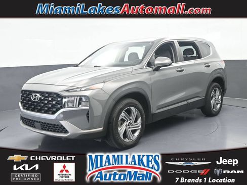 Used 2021 Hyundai Santa Fe SE FWD image 1