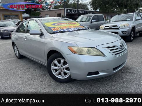 Used 2007 Toyota Camry LE FWD image 1