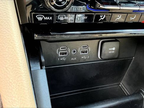 Used 2023 Jeep Grand Cherokee Limited RWD image 18