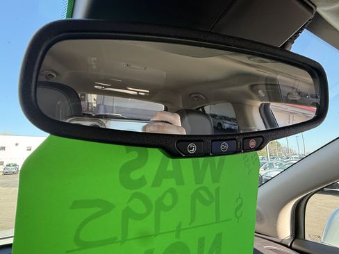 Used 2022 Buick Encore Preferred image 16