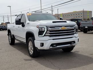 Used 2024 Chevrolet Silverado 2500 High Country w/ High Country Premium Package video 2