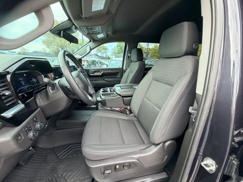 Used 2023 Chevrolet Silverado 1500 LT Trail Boss w/ Protection Package image 11