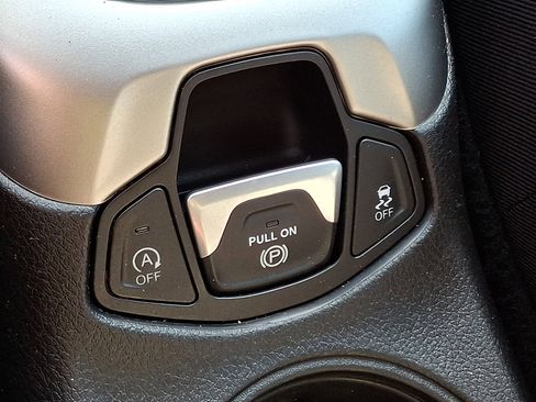 Used 2021 Jeep Compass 80th Special Edition image 26