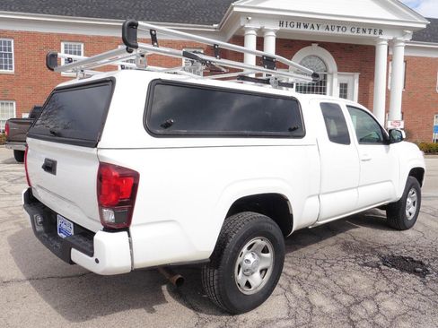 Used 2022 Toyota Tacoma SR image 26