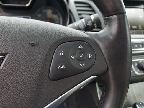 Used 2017 Chevrolet Impala Premier w/ Enhanced Convenience Package FWD image 21