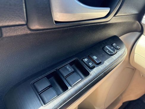 Used 2012 Toyota Camry LE image 25