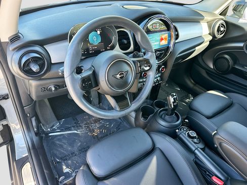 Certified 2023 MINI Cooper S image 9