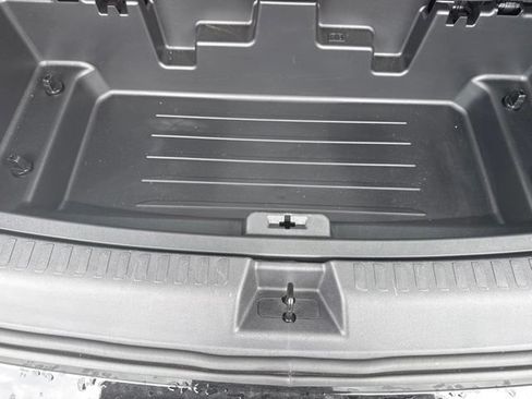Used 2024 Chevrolet Traverse RS w/ LPO, Floor Liner Package AWD/4WD image 26