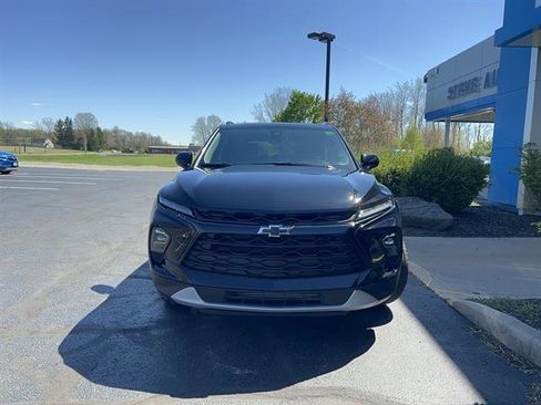 Used 2024 Chevrolet Blazer LT w/ Convenience Package image 2