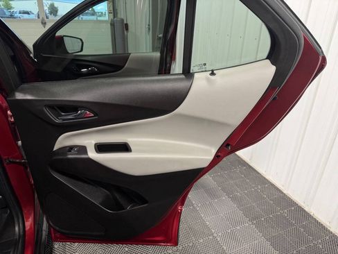 Used 2019 Chevrolet Equinox LT w/ LT True North Edition AWD/4WD image 26