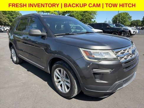 Used 2018 Ford Explorer XLT AWD/4WD image 1