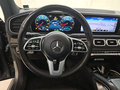 Used 2022 Mercedes-Benz GLS 450 4MATIC w/ AMG Line Exterior image 9