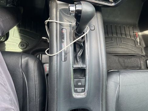 Used 2021 Honda HR-V EX-L image 16