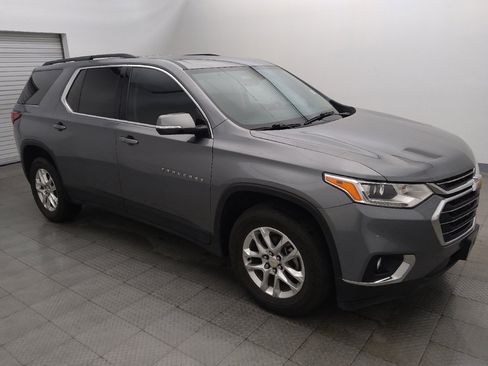Used 2019 Chevrolet Traverse LT FWD image 11