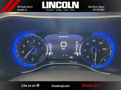 New 2026 Chrysler Pacifica Select image 16