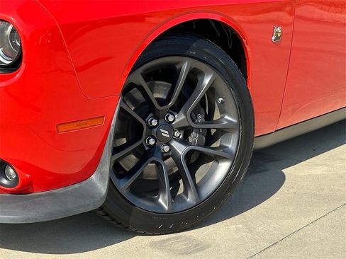 Used 2021 Dodge Challenger R/T Scat Pack w/ Shaker Package image 2