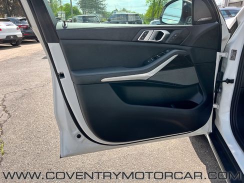 Used 2021 BMW X5 xDrive40i w/ Premium Package image 40