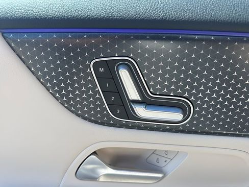 Used 2025 Mercedes-Benz GLA 250 image 11