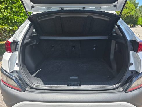 Used 2022 Hyundai Kona SE w/ Cargo Package FWD image 33