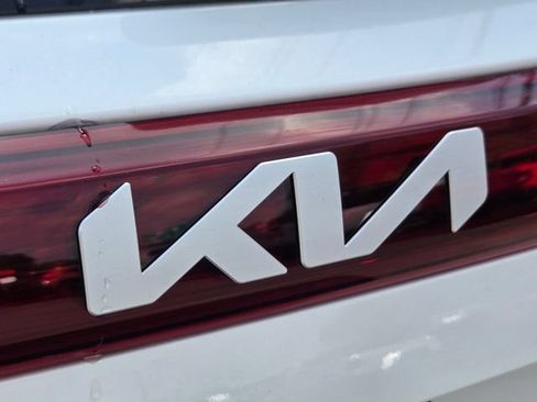 Used 2024 Kia Seltos SX w/ SX Sunroof Package AWD/4WD image 20
