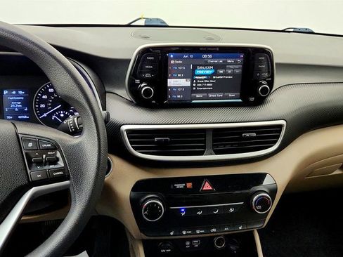Used 2021 Hyundai Tucson Value FWD image 17