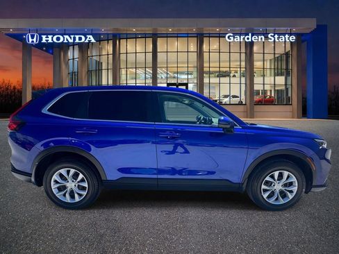 Used 2024 Honda CR-V LX image 5