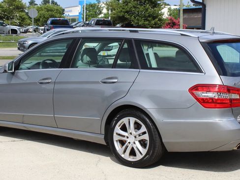 Used 2011 Mercedes-Benz E 350 4MATIC Wagon image 3