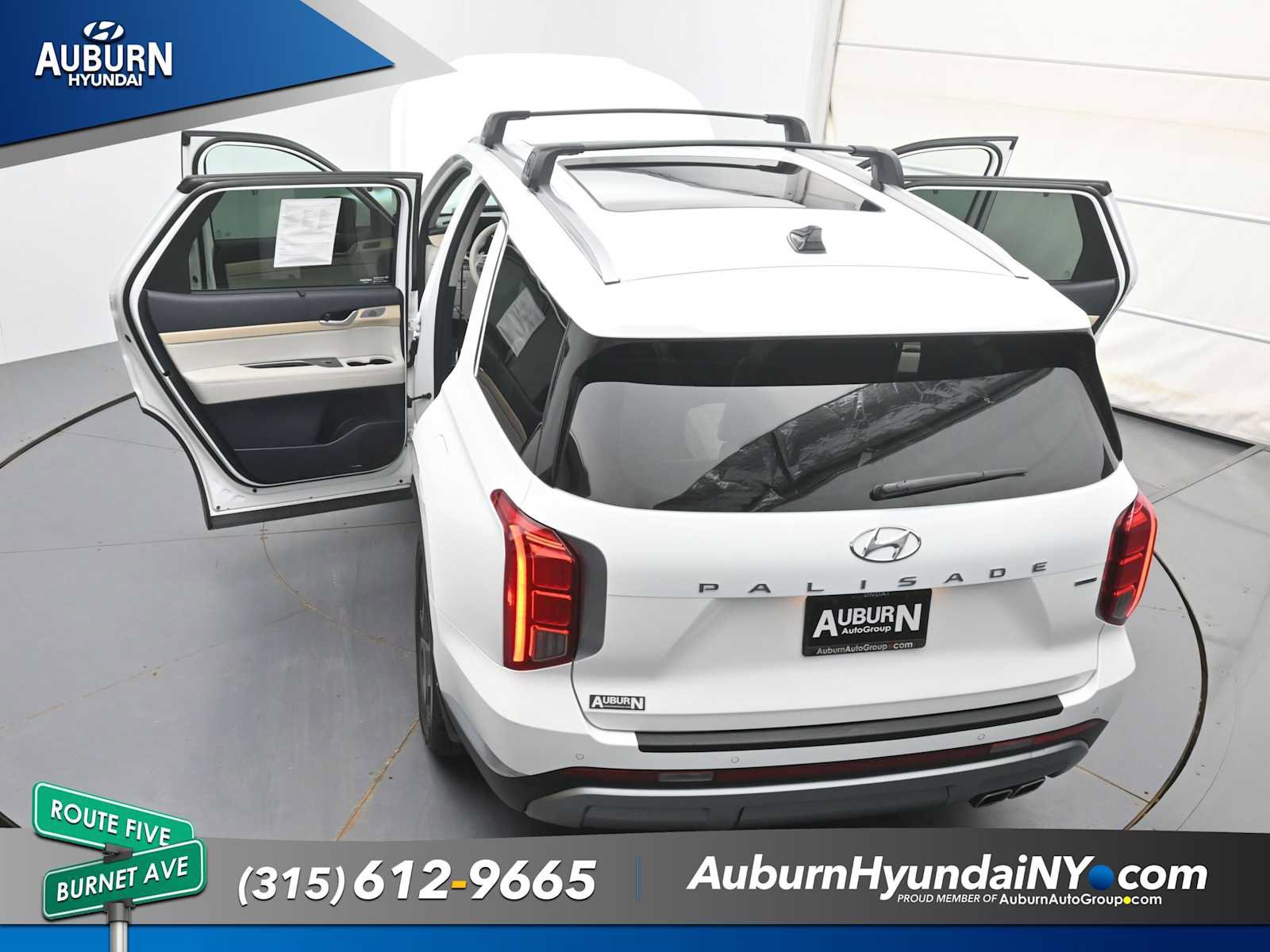 Certified 2024 Hyundai Palisade Limited AWD/4WD image 37