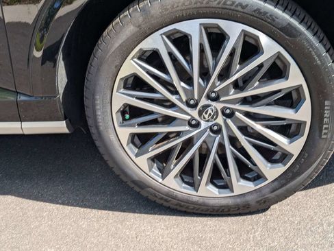Certified 2026 Hyundai Palisade Calligraphy FWD image 10