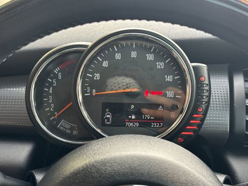 Used 2017 MINI Cooper 2-Door Hardtop image 21