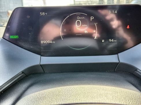 Used 2023 Toyota Prius LE image 21