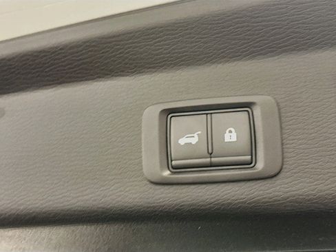 Used 2025 Mitsubishi Outlander SE AWD/4WD image 31