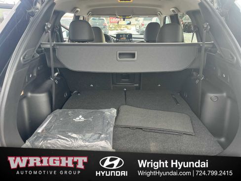 Used 2024 Mitsubishi Outlander SE image 8