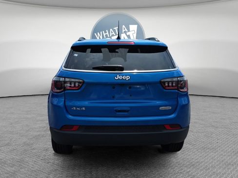 Used 2023 Jeep Compass Latitude w/ Convenience Group AWD/4WD image 5