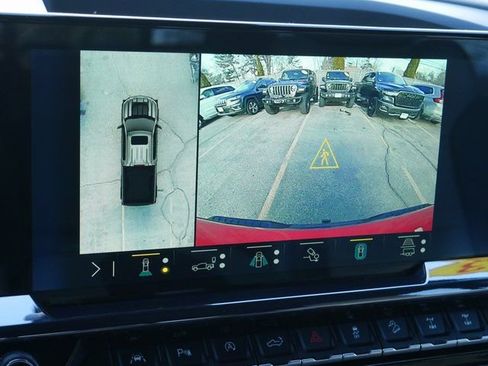 Used 2023 Chevrolet Silverado 1500 ZR2 w/ Technology Package image 21