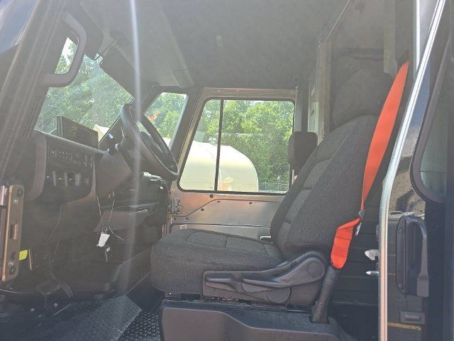 Used 2024 Chevrolet Brightdrop 600 w/ Commercial Equipment Package AWD/4WD image 6