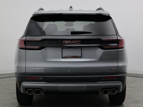 Used 2025 GMC Acadia Elevation FWD image 6