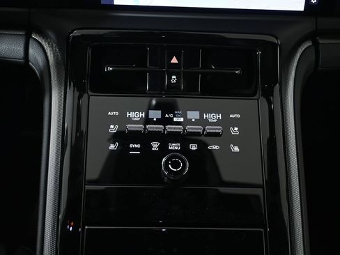 Used 2026 Porsche Panamera 4 AWD/4WD image 24