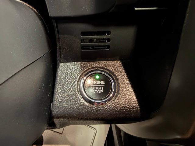 Used 2020 Ford Expedition XLT w/ Equipment Group 202A AWD/4WD image 42