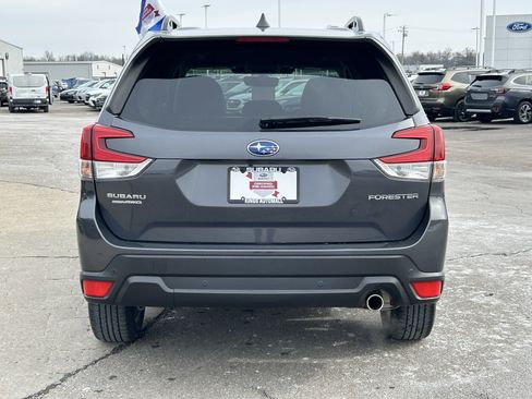 Used 2022 Subaru Forester Limited image 6