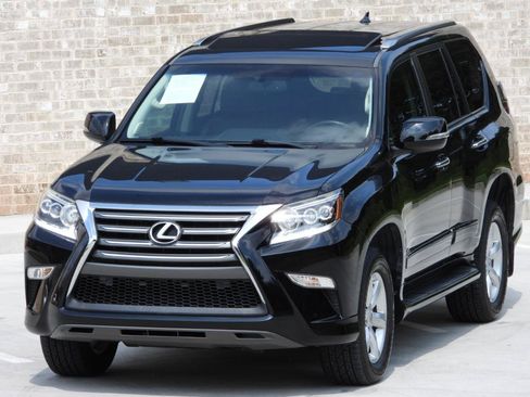 Used 2017 Lexus GX 460 w/ Navigation Package AWD/4WD image 19