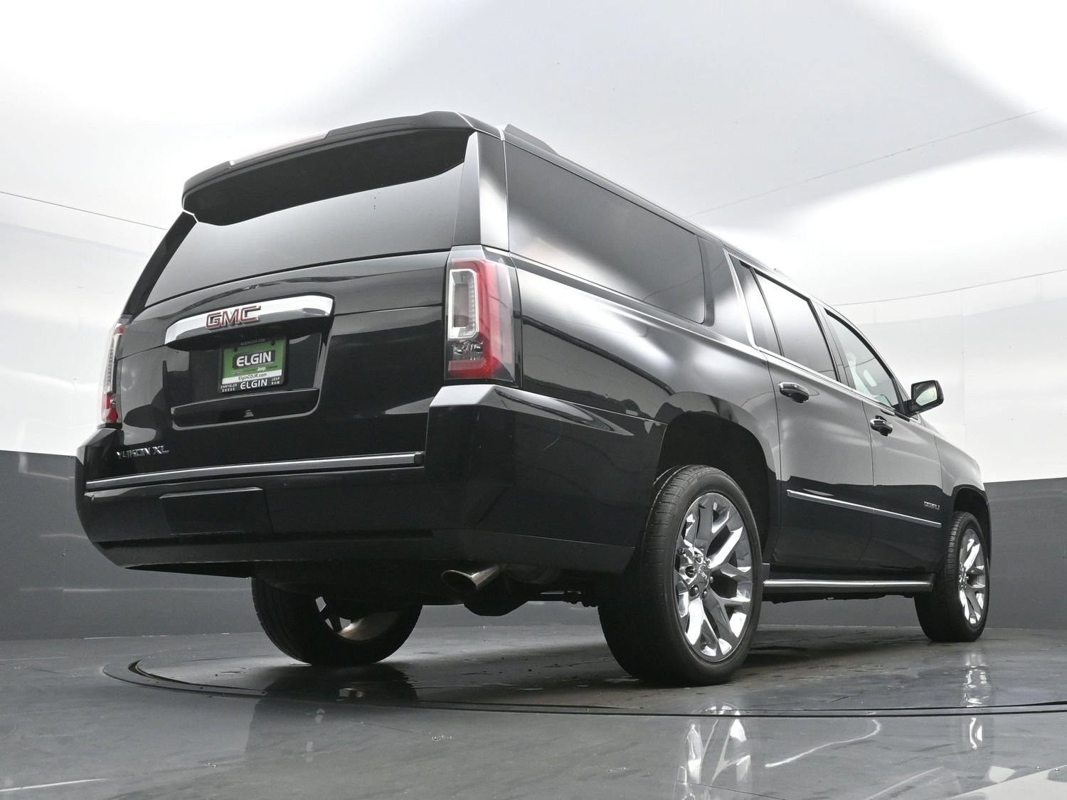 Used 2019 GMC Yukon XL Denali AWD/4WD image 36
