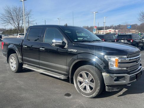 Used 2019 Ford F150 Lariat image 2