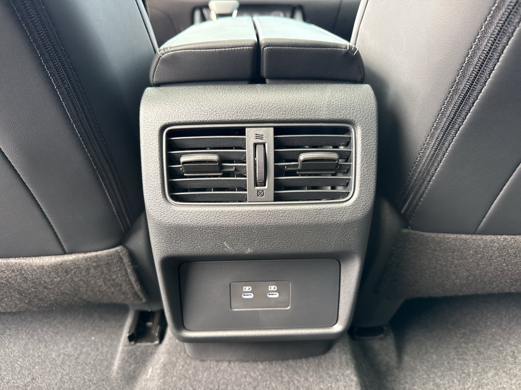 New 2026 Nissan Rogue Dark Armor AWD/4WD image 32