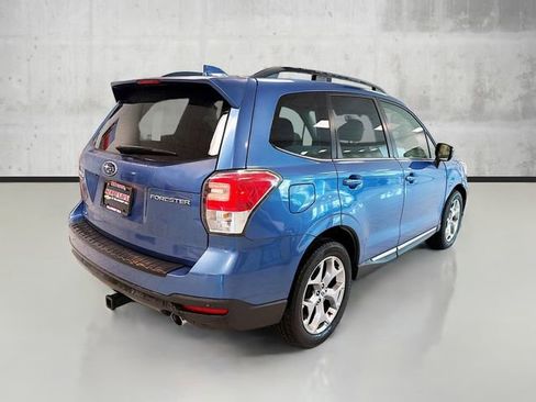 Used 2017 Subaru Forester 2.5i Touring image 5