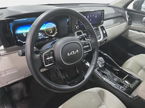 Used 2023 Kia Sorento SX image 16