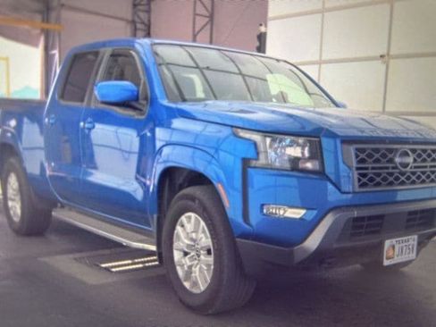 Used 2024 Nissan Frontier SV w/ Technology Package image 11