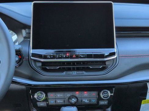 New 2026 Jeep Compass Trailhawk image 17